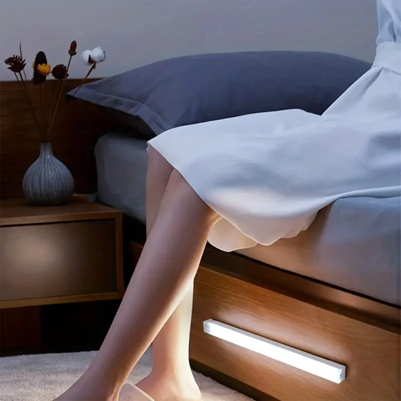 Lámpara LED con Sensor de Movimiento — Recargable USB